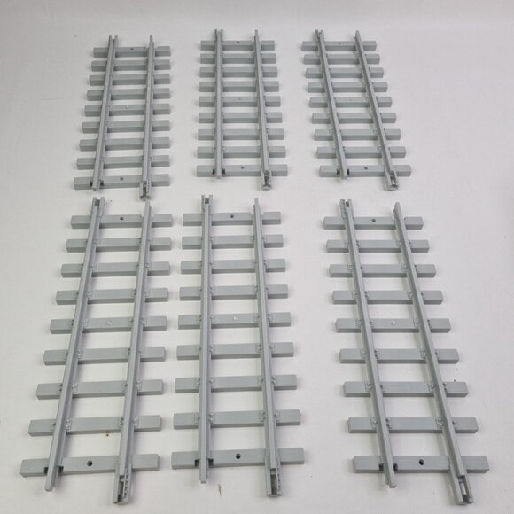 PRECIOUS MOMENTS Sugar Town Holiday Express Replacement STRAIGHT TRACK Set Of 6 - Picture 1 of 7